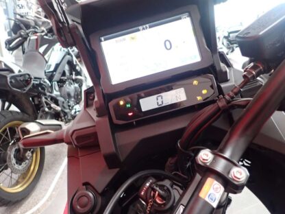 Honda CRF 1100 Africa Twin DCT Showa EERA inkl. GRATIS Seitenkoffer – Bild 7