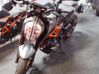 KTM Duke 125
